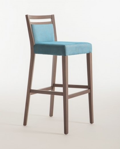 Barová stolička drevená